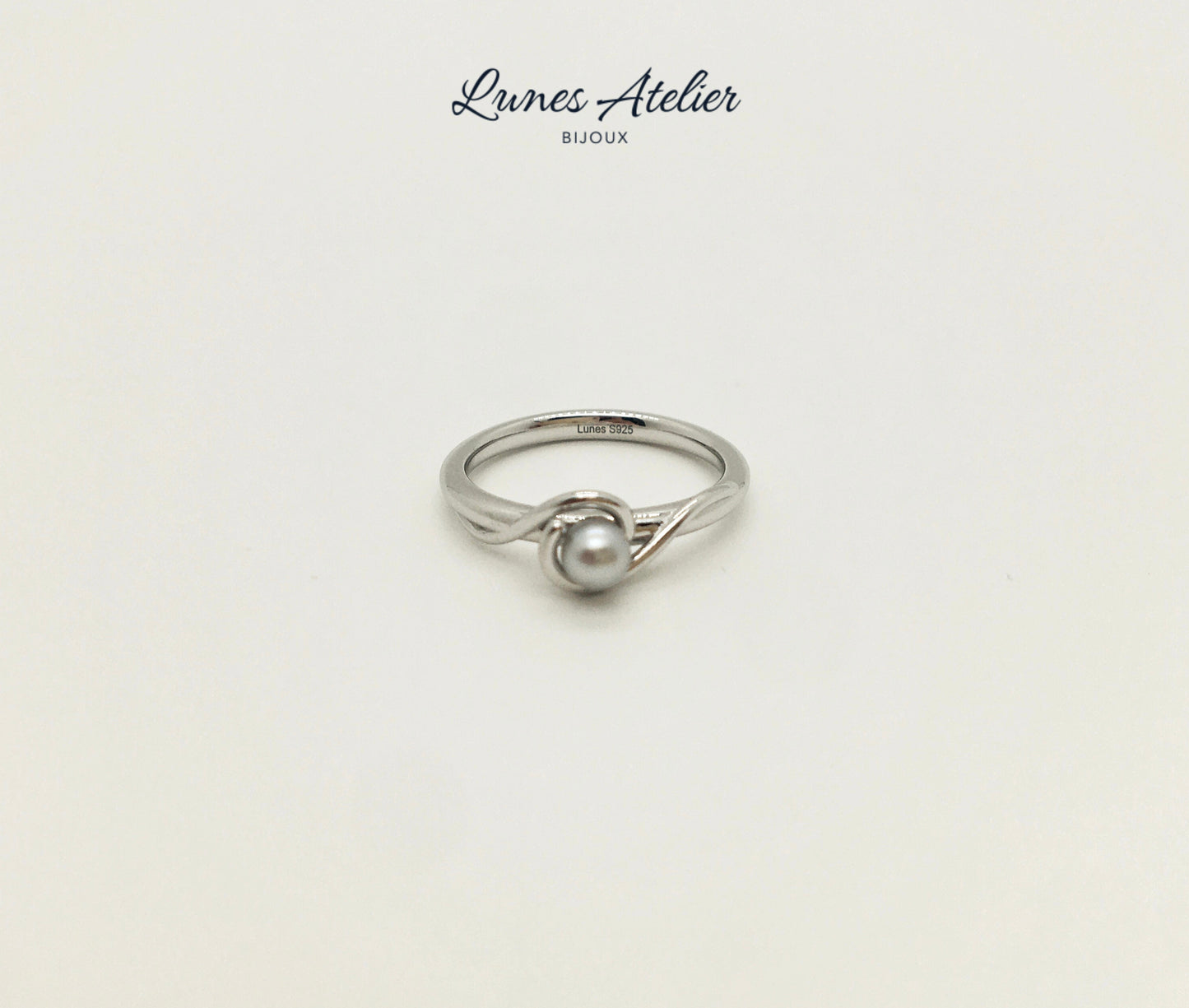 Lunes Atelier Pearl Series - 4mm Akoya Pearl Ring (18k Plated Silver)
